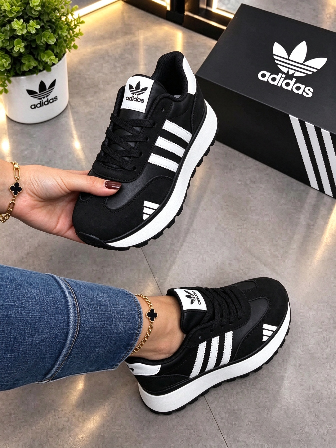 Új, 2026-os Adidas női platform sportcipők – kényelmes, magasságot növelő, vaskos talpú lábbelik