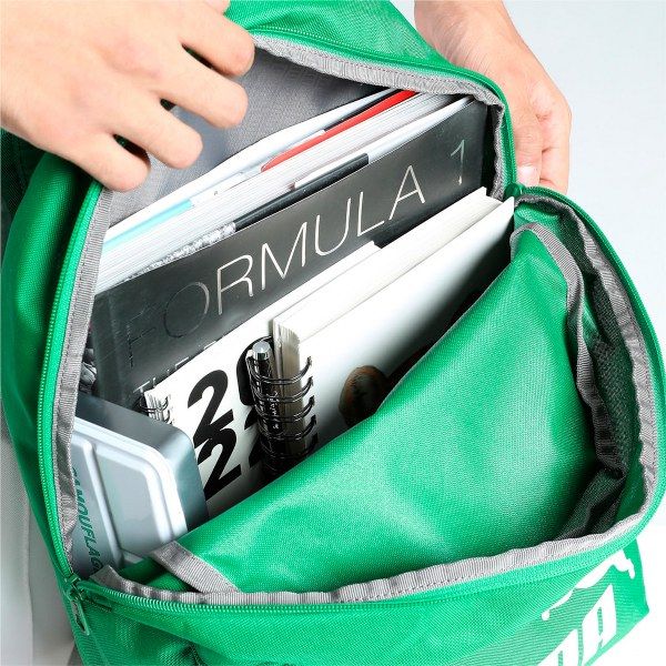 A PUMA Phase Backpack, egy nagy hátizsák és utazóhátizsák elülső zsebbel, a legjobb választás a mindennapi szükségletek tárolására 🎒✨