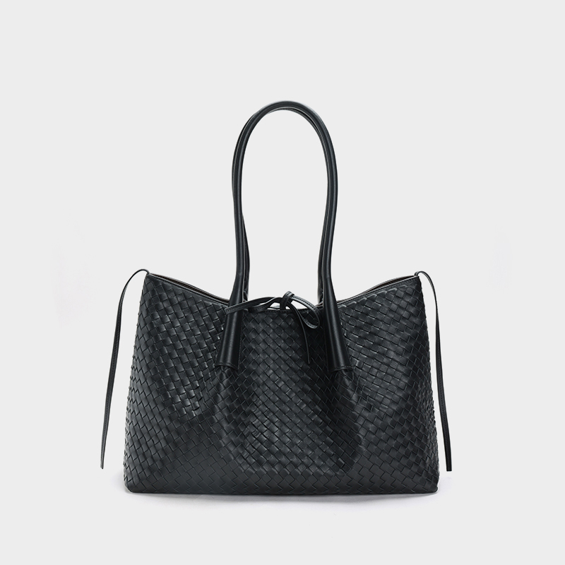 Sheepskin In&Out  Stylish Tote Bag for Women with Large Capacity Woven Design