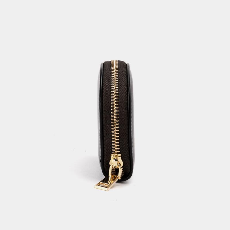 The clutch bag is portable, small and lightweight.