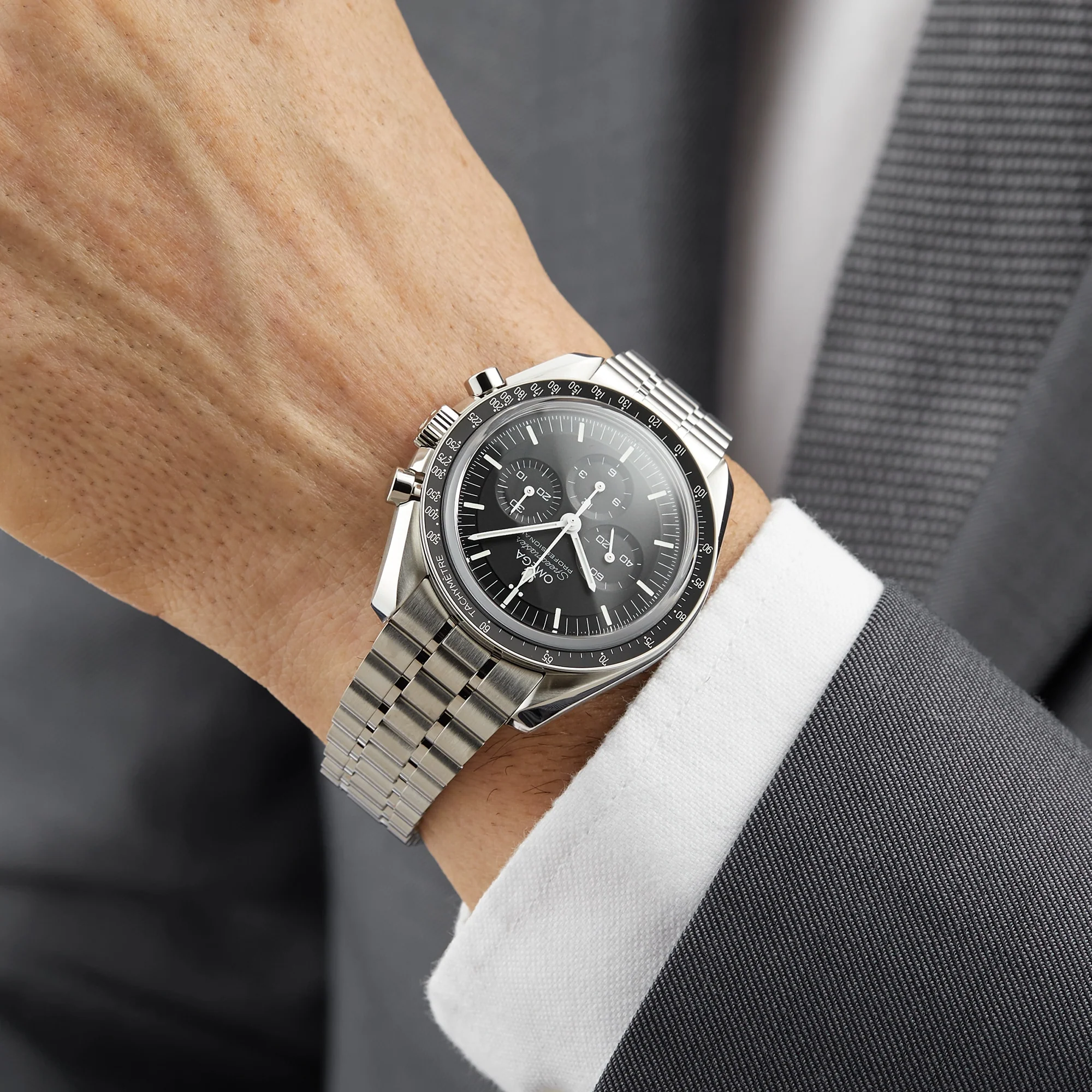 OMEGA Speedmaster Racing