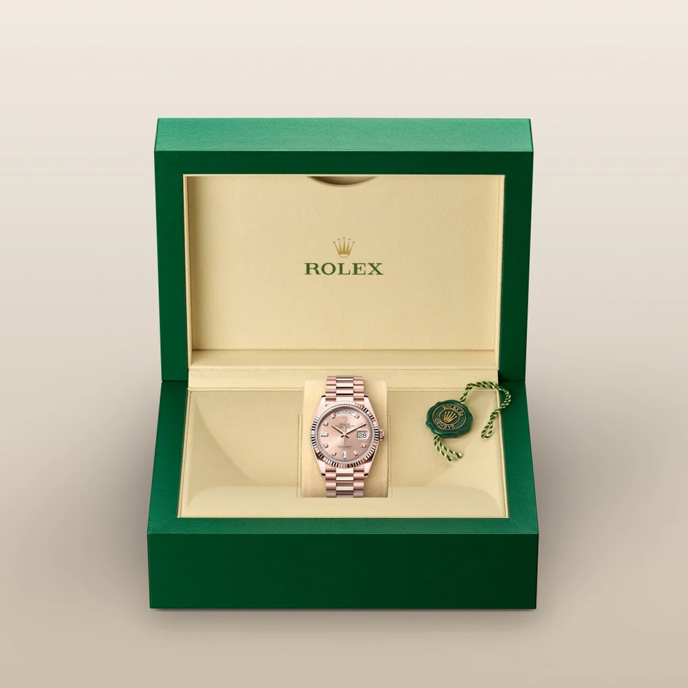 Rolex Day-Date 36 Oyster, 36 mm, Everose zlato M128235-0009