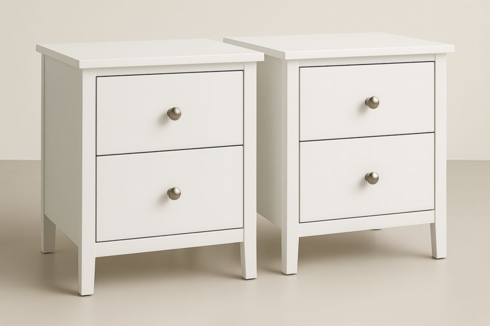 Coppia di Comodini in Legno con 2 Cassetti Bianchi