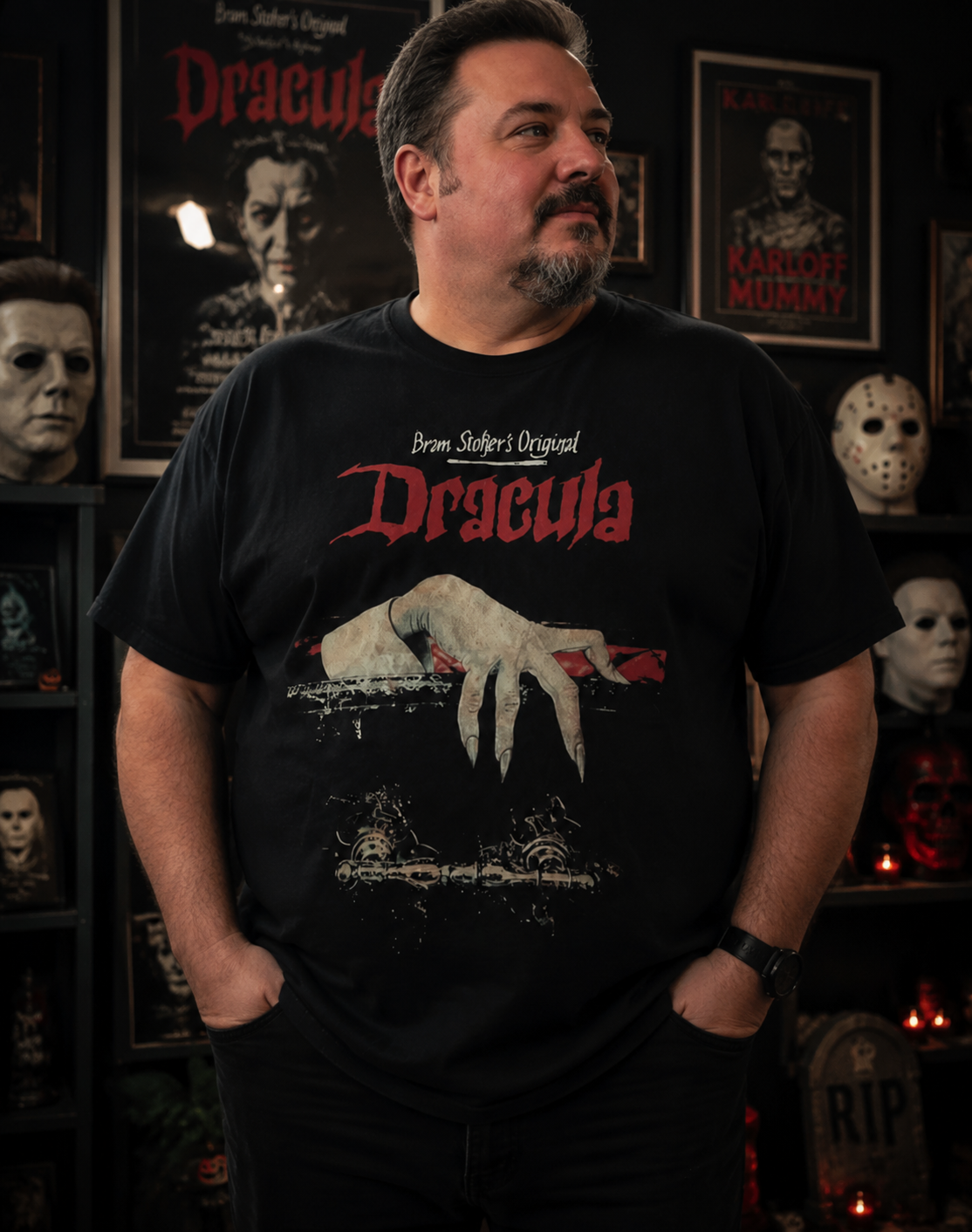 Vintage Dracula Horror T-Shirt – Classic Gothic Black Tee with Retro Vampire Graphic Design for Halloween