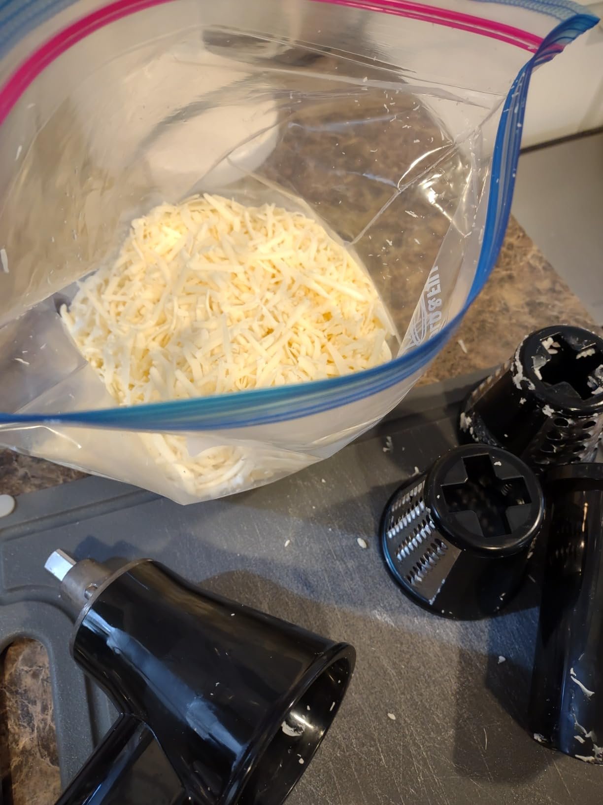 Decent shredder, does get a little clogged.