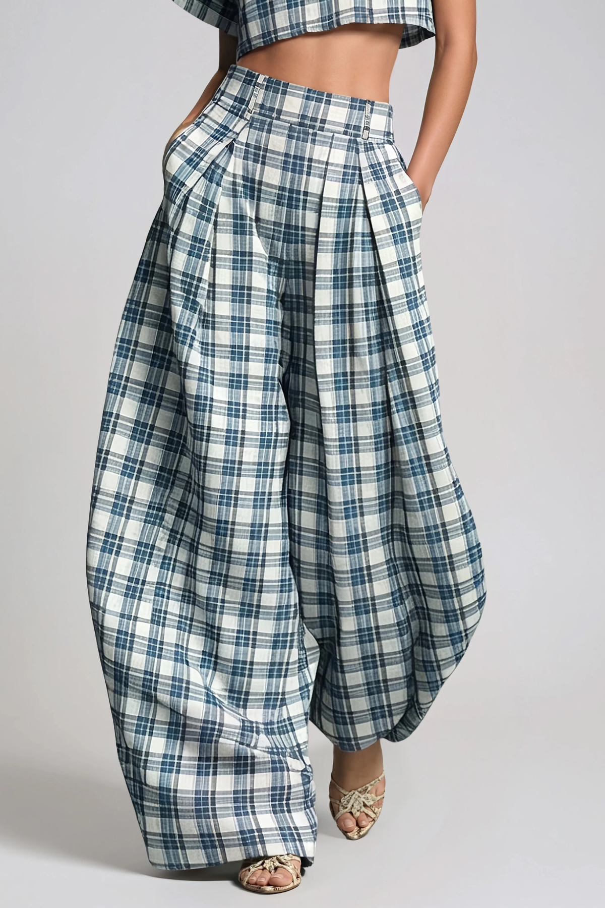 Samifed Plaid Crop Baggy Pants Set