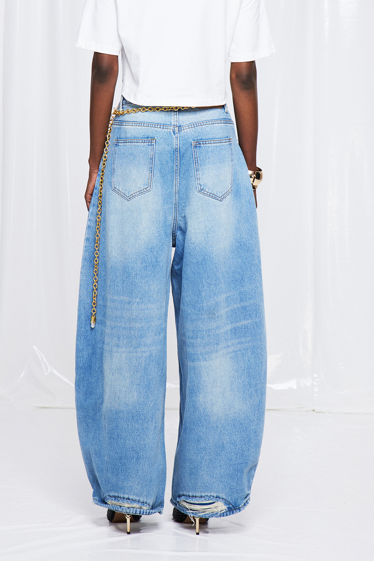 Thanko Embellished Ripped Baggy Jeans