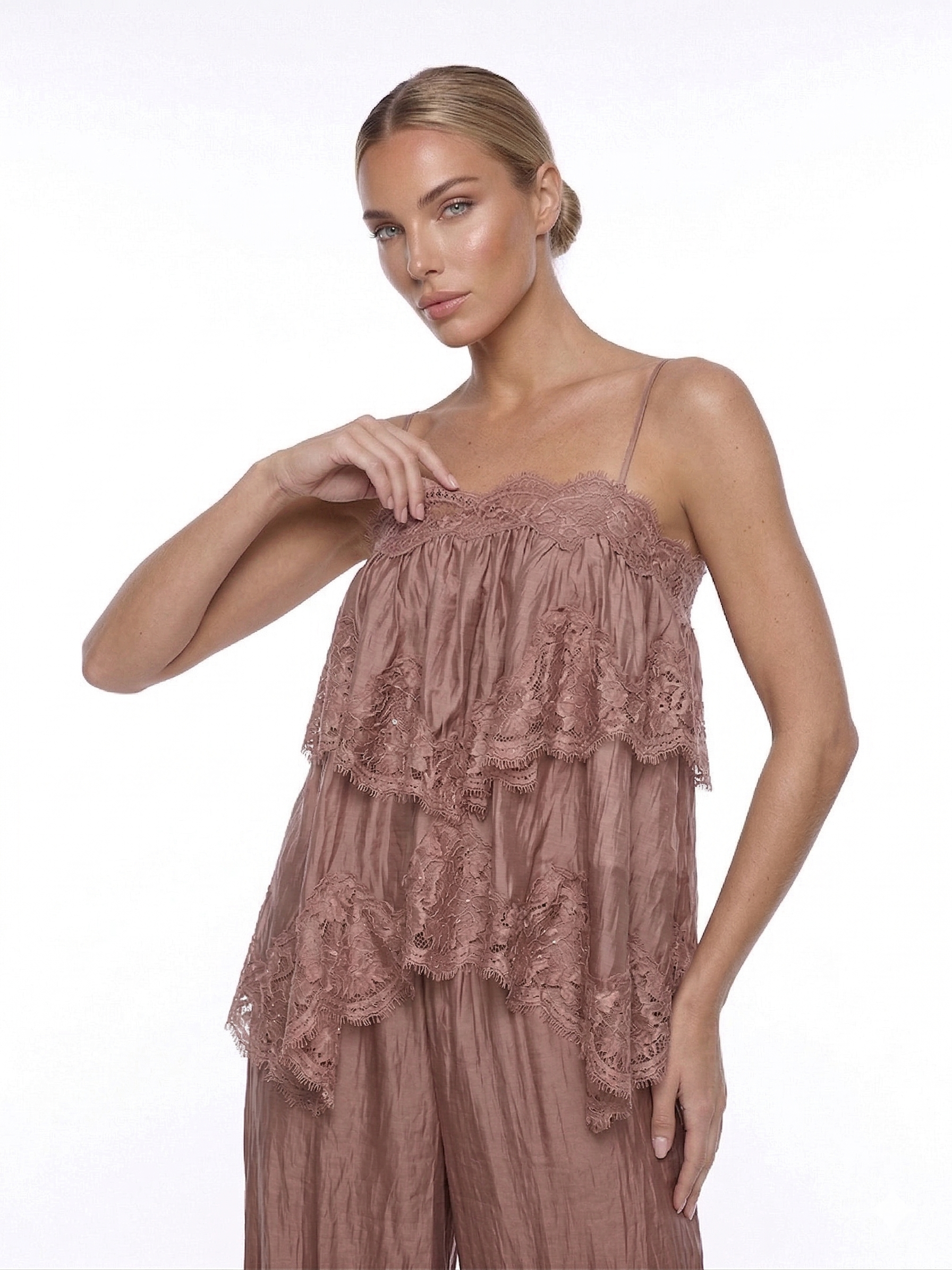 Darijus Spaghetti Ruffle Lace Top