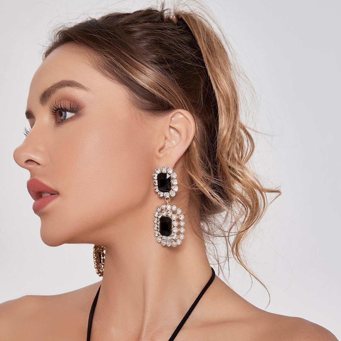 Adrrilen RHINESTONE GEM DROP EARRINGS IN BLACK