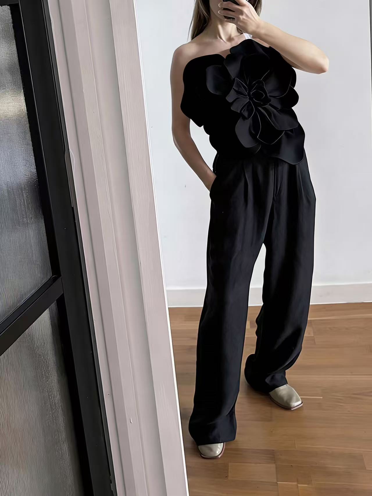 Hafdis White Floral Off-Shoulder Top