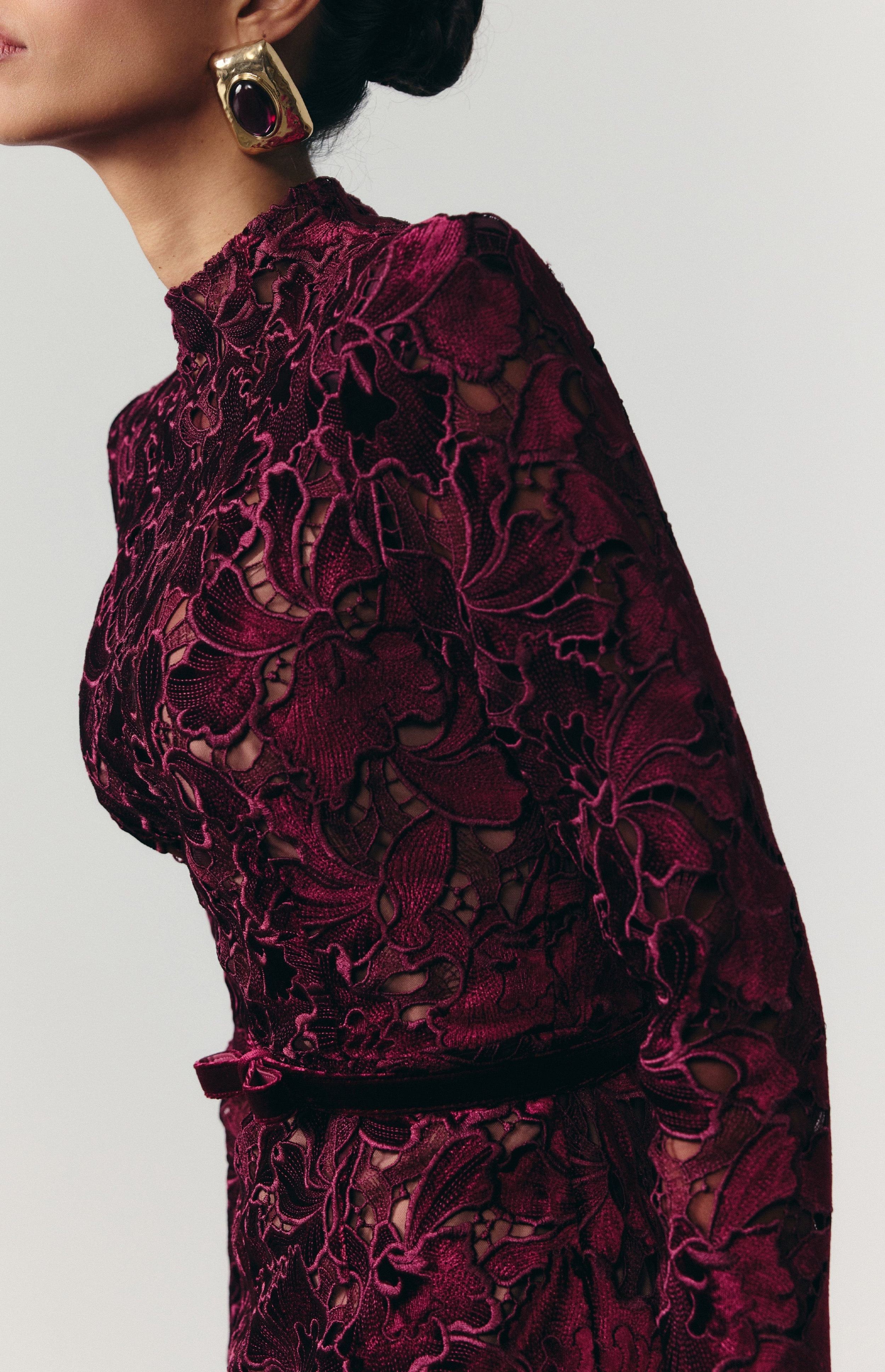 Pénélope Red Floral Embroidered Midi Dress