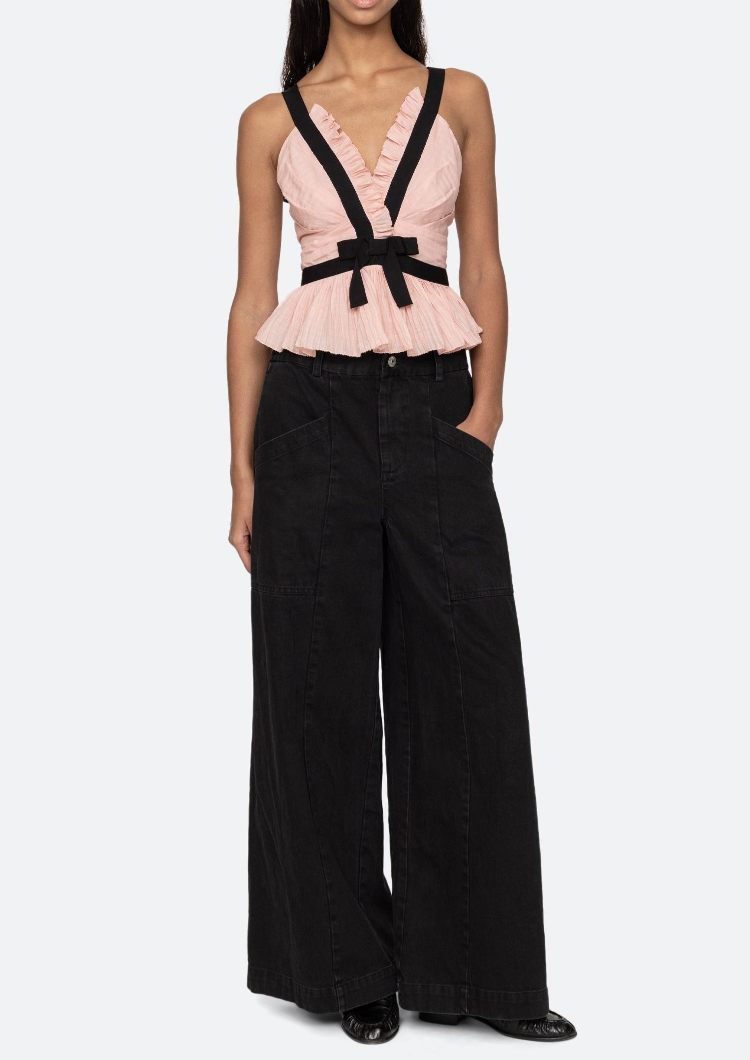 Fearghal V Neck Bow Top In Pink