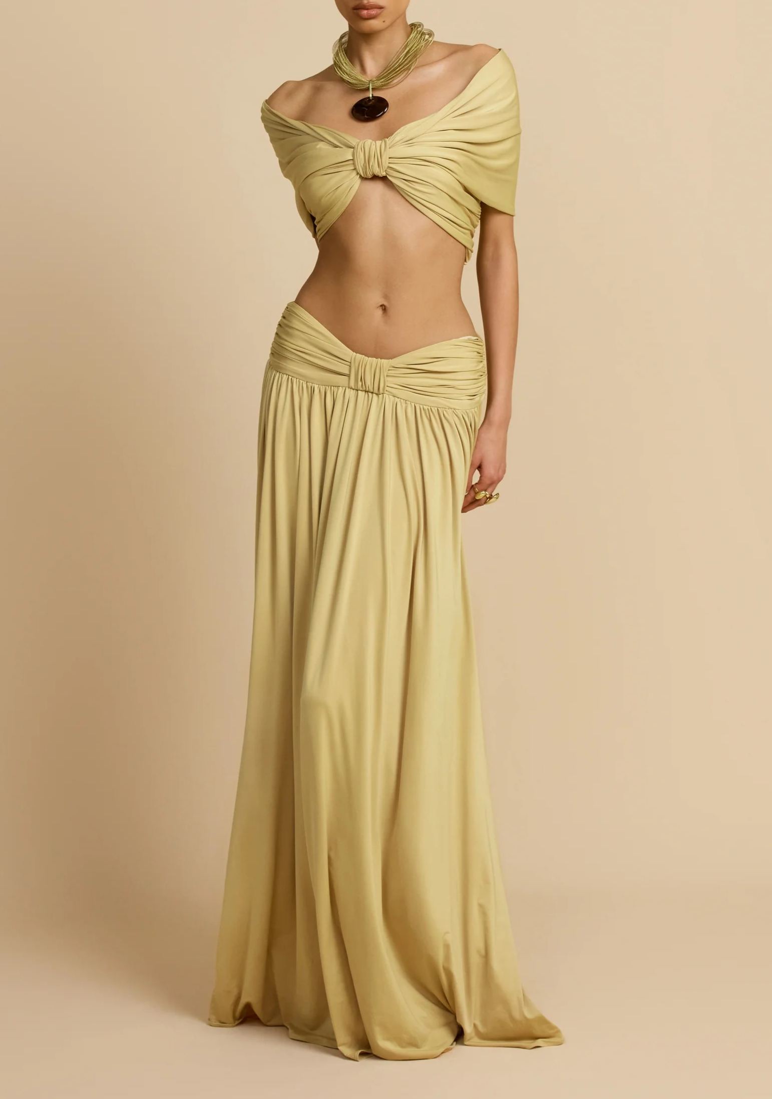 Dylis Off Shoulder Ruch Skirt Set