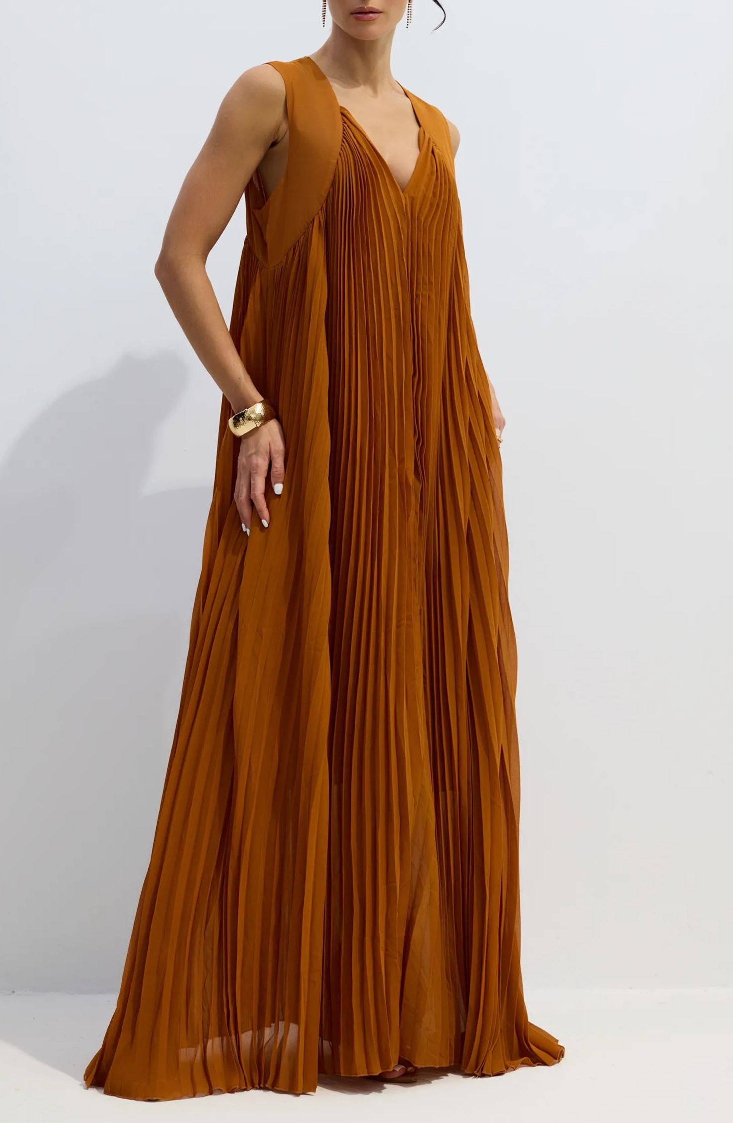 Fida V-Neck Pleated Maxi Dress