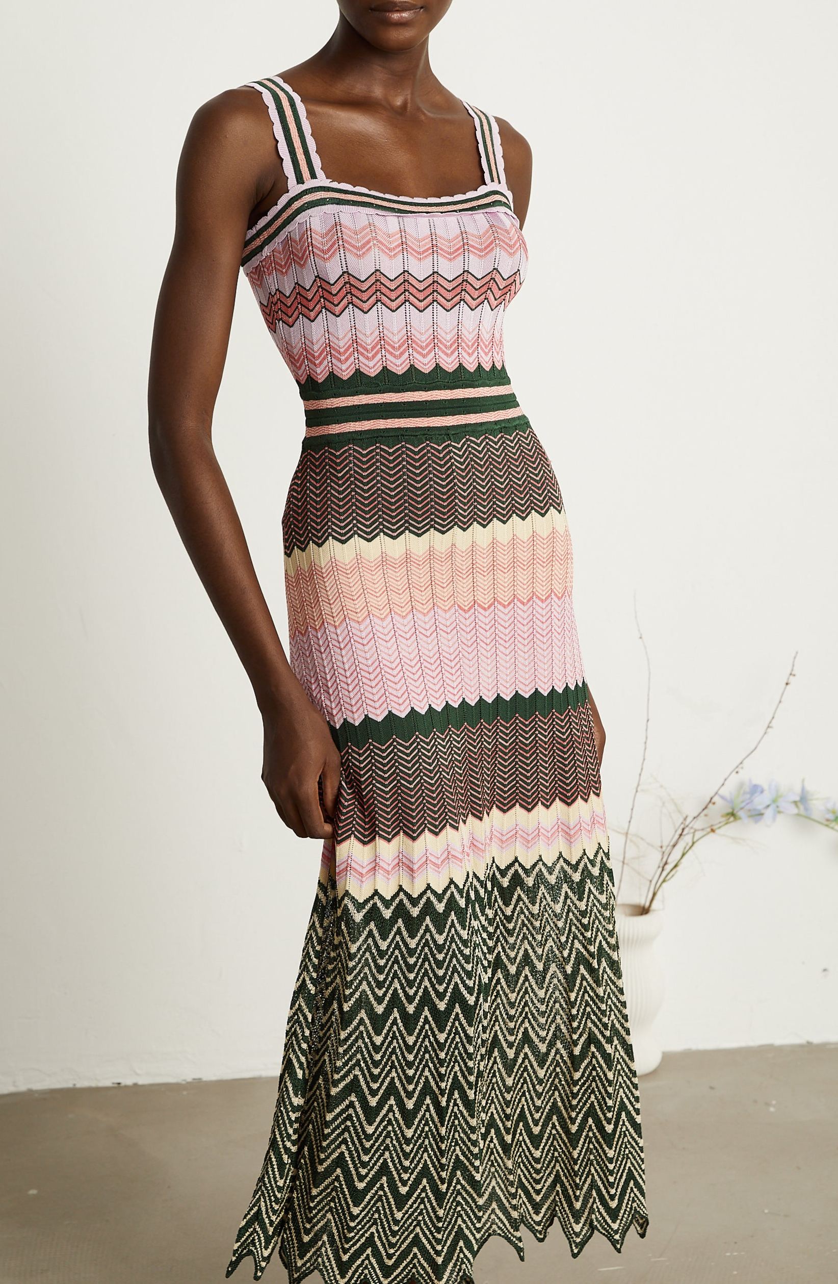 Fadzaiey contrast-color knitted midi dress