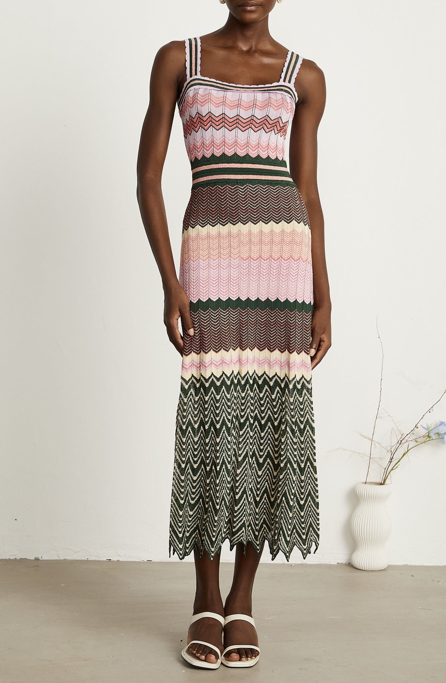 Fadzaiey contrast-color knitted midi dress
