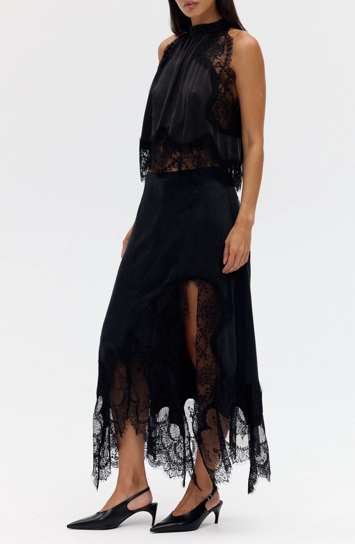 Feodora Sleeveless Lace Skirt Set In Black