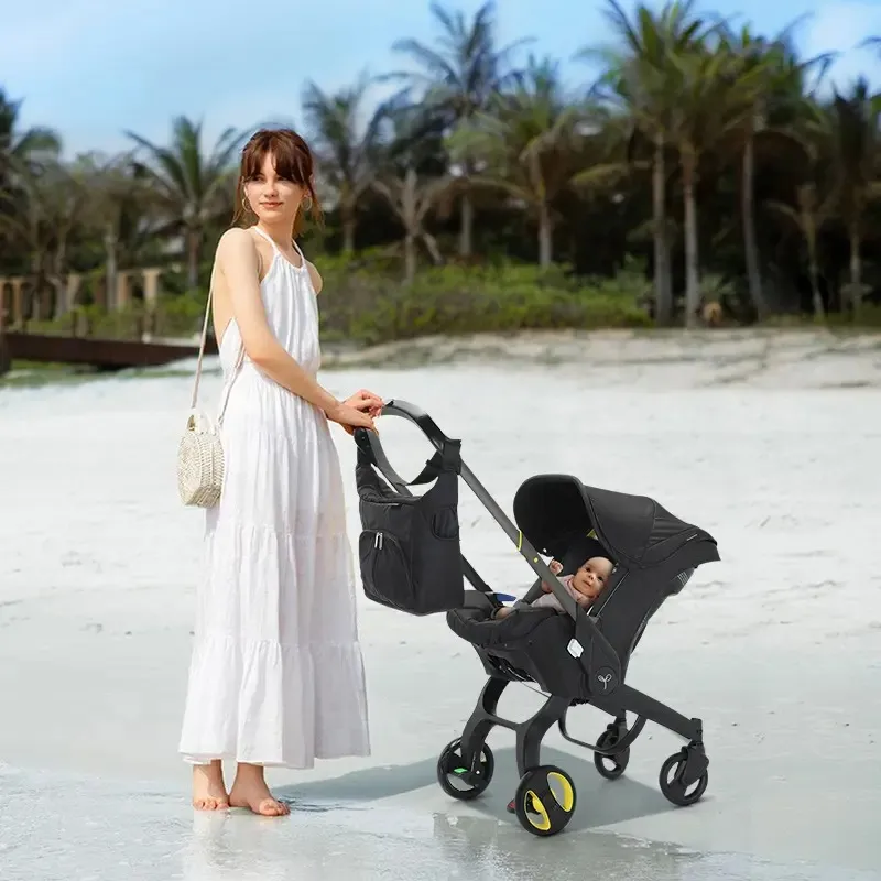Cochecito de bebé con bolsa de regalo, plegable para recién nacidos; equipado con cinturón de seguridad de cinco puntos y clip pectoral; se puede empujar en ambas direcciones; cuenta con ruedas con amortiguación y es ideal para viajar.
