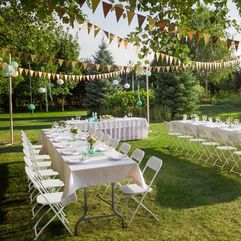Silla plegable de plástico blanco VINGLI en paquete de 4/6/10, portátil y plegable para uso interior y exterior, con marco de acero y capacidad de 350 lb. para eventos, oficina, bodas, fiestas, picnics, cocina y comedor