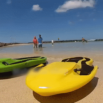 La mejor tabla de surf de verano con boya para piscina que necesitas