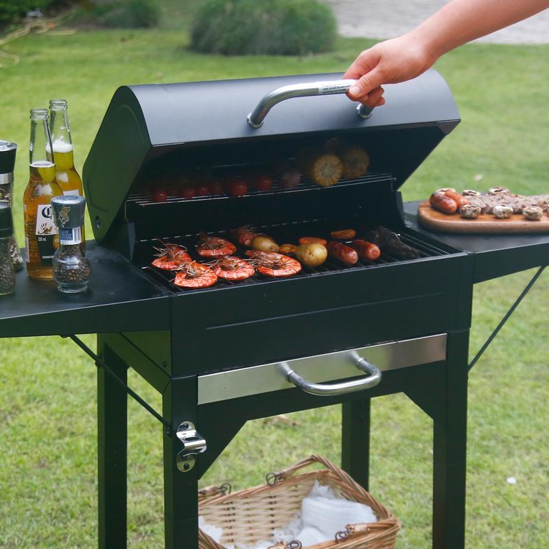 Parrilla de carbón MASTER COOK con dos mesas laterales, parrilla de barbacoa de acero resistente para picnics al aire libre, patio trasero y fiestas, color negro. TikTokShopBlackFriday