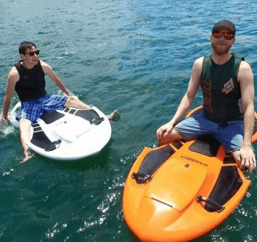 La mejor tabla de surf de verano con boya para piscina que necesitas