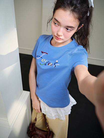 Embroidered Short Sleeve Top