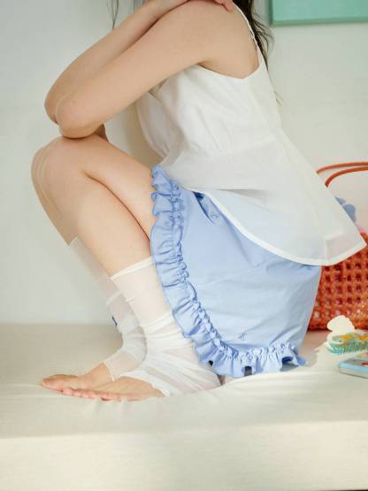 Elastic Waist Bow Shorts