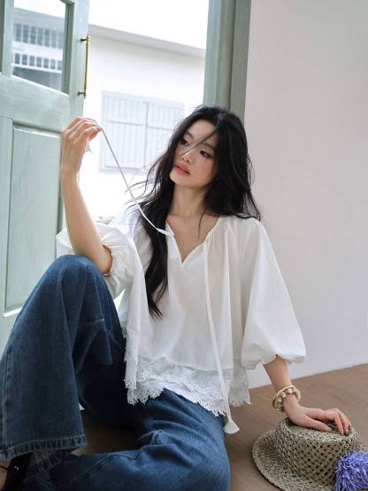 Lace Hem Relaxed Blouse