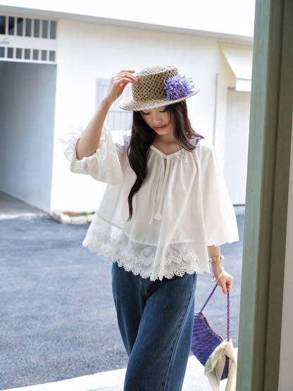 Lace Hem Relaxed Blouse
