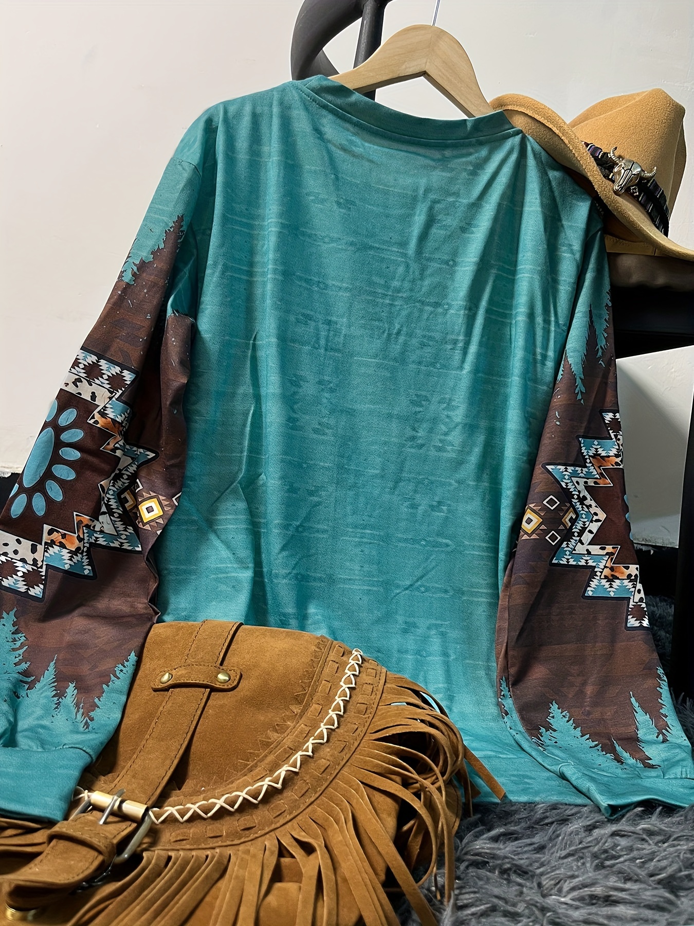 Women'S Casual Stylish Round-Neck Sweatshirt with a Western Ethnic Style（Buy 2 Free Shipping)