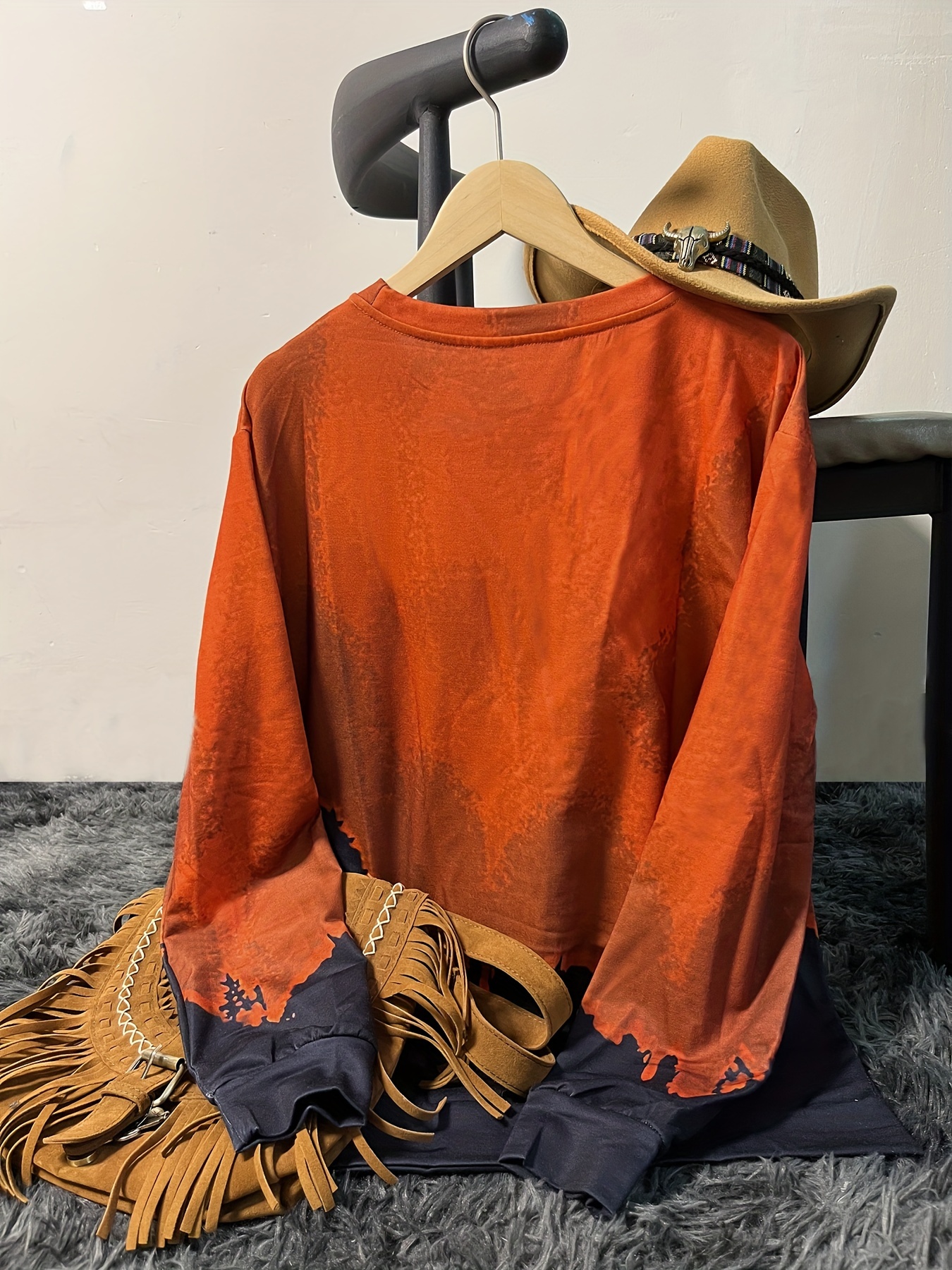 Bull Head Print Crew Neck Sweatshirt, Vintage Long Sleeve Western Style（Buy 2 Free Shipping)