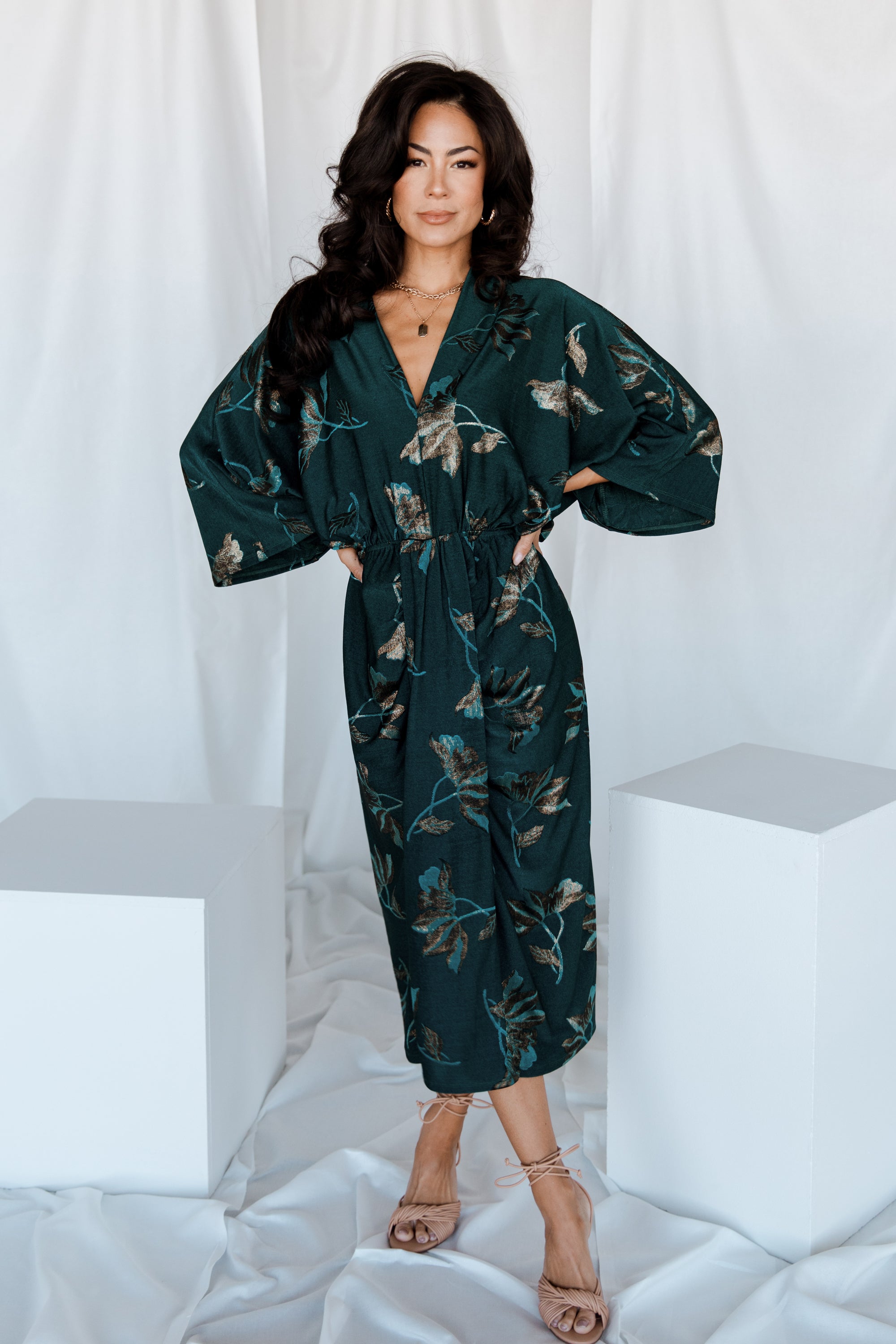 Shaneen Ruched Midi Dress | Jade Floral Shimmer-Glamsiq