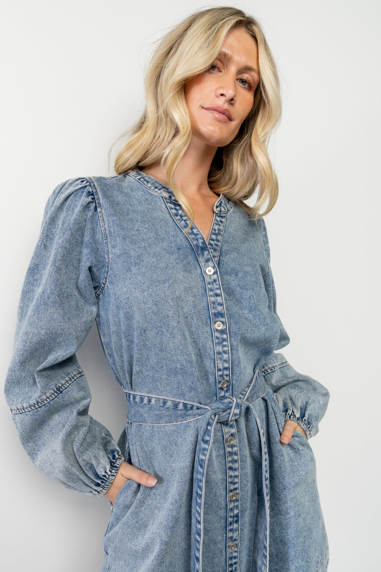 Tora Denim Dress | Light Wash-Glamsiq
