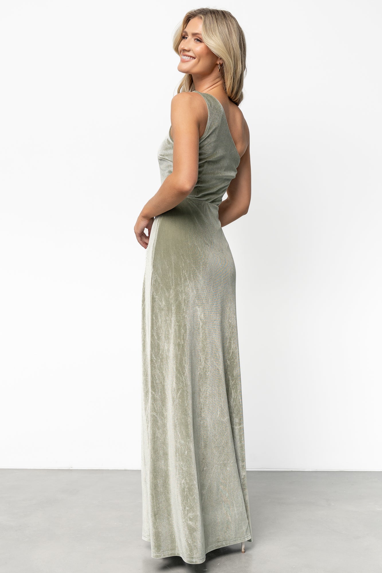 Tatiana Velvet One Shoulder Maxi Dress | Sage-Glamsiq