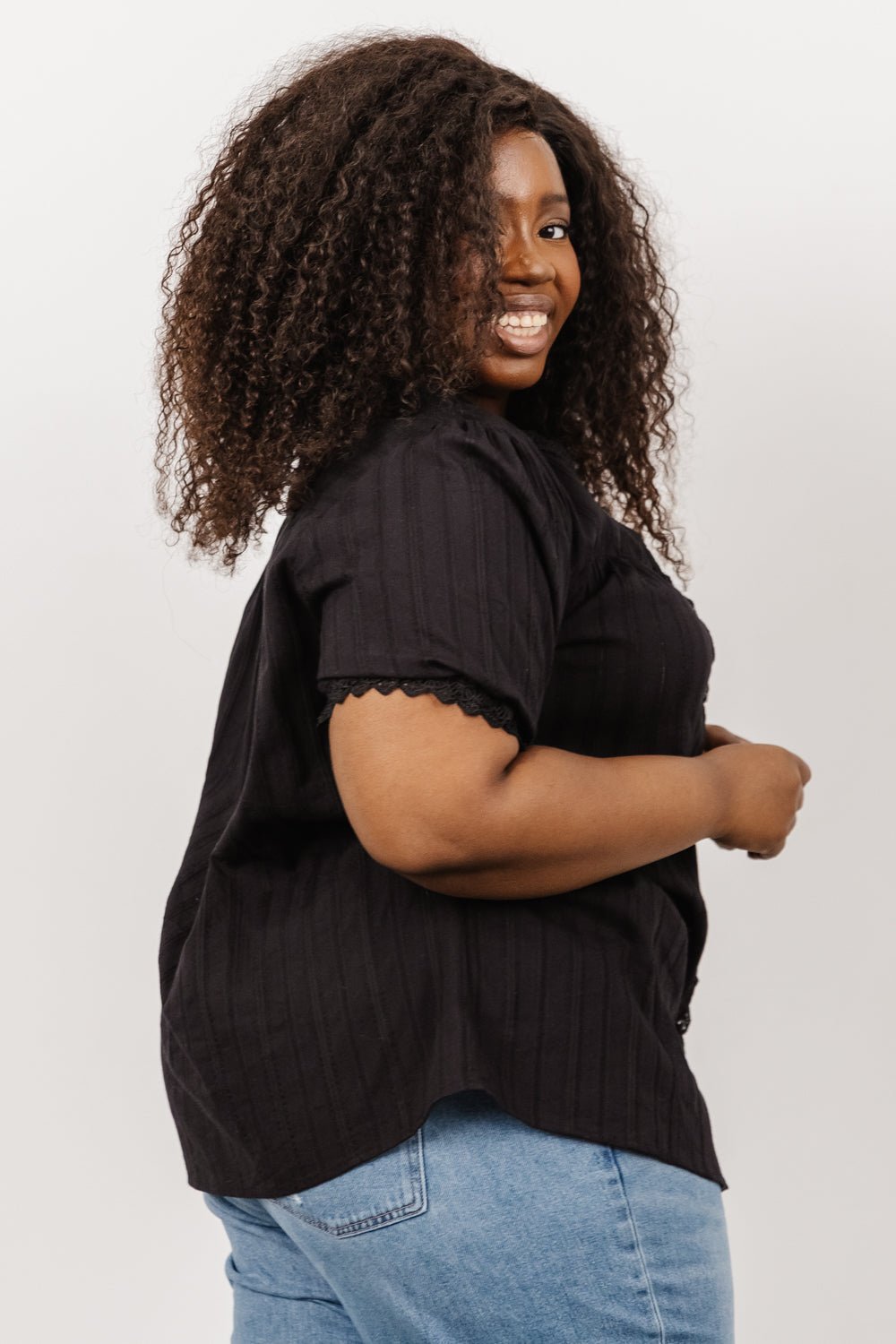 Sloane Button Top | Black-Glamsiq