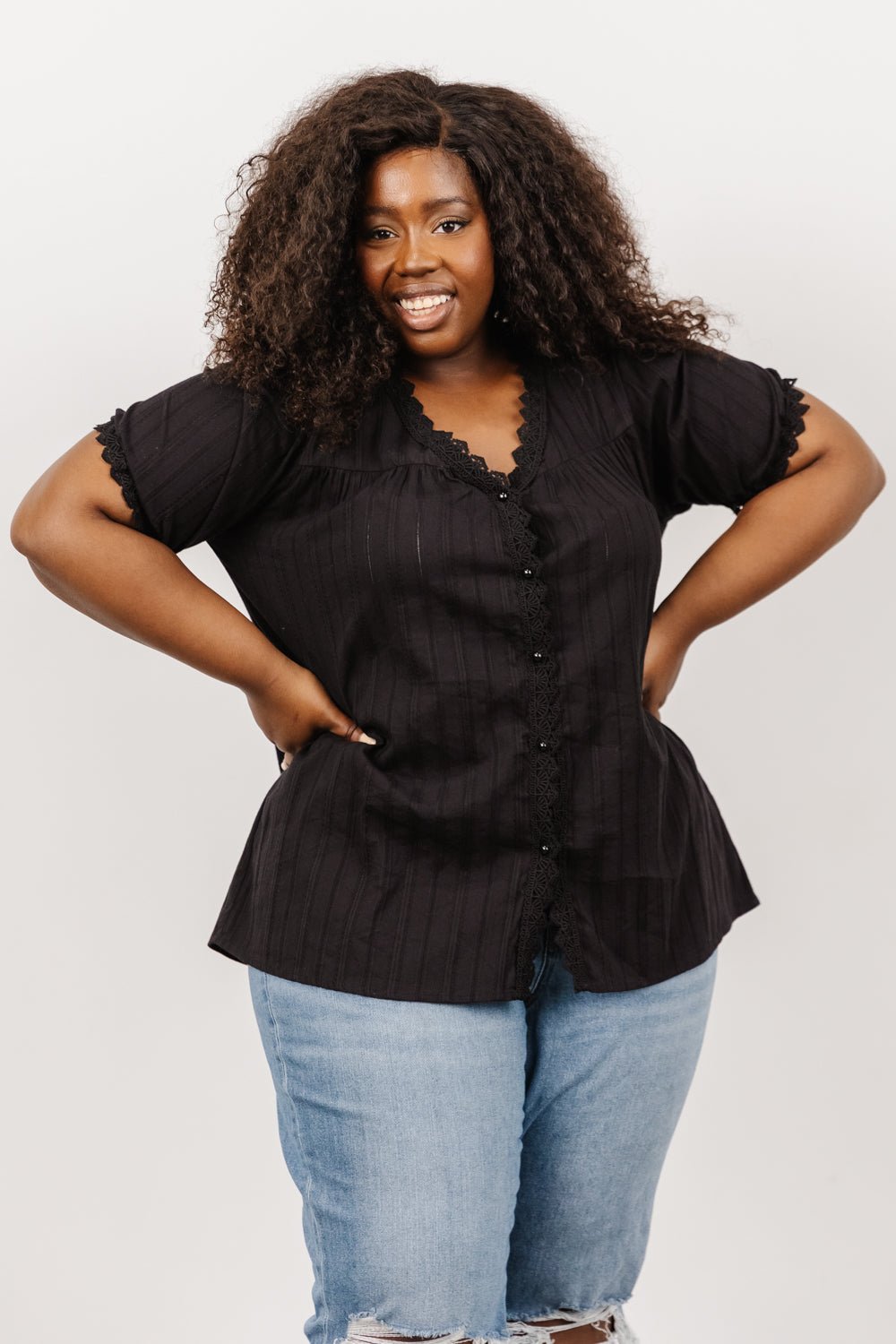 Sloane Button Top | Black-Glamsiq