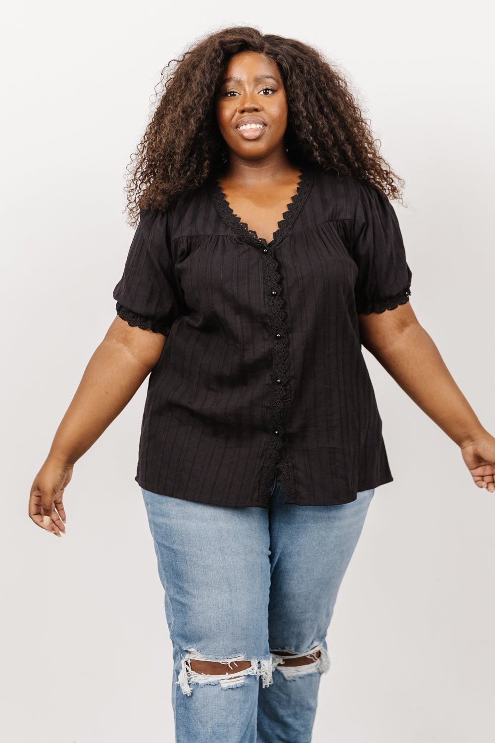 Sloane Button Top | Black-Glamsiq