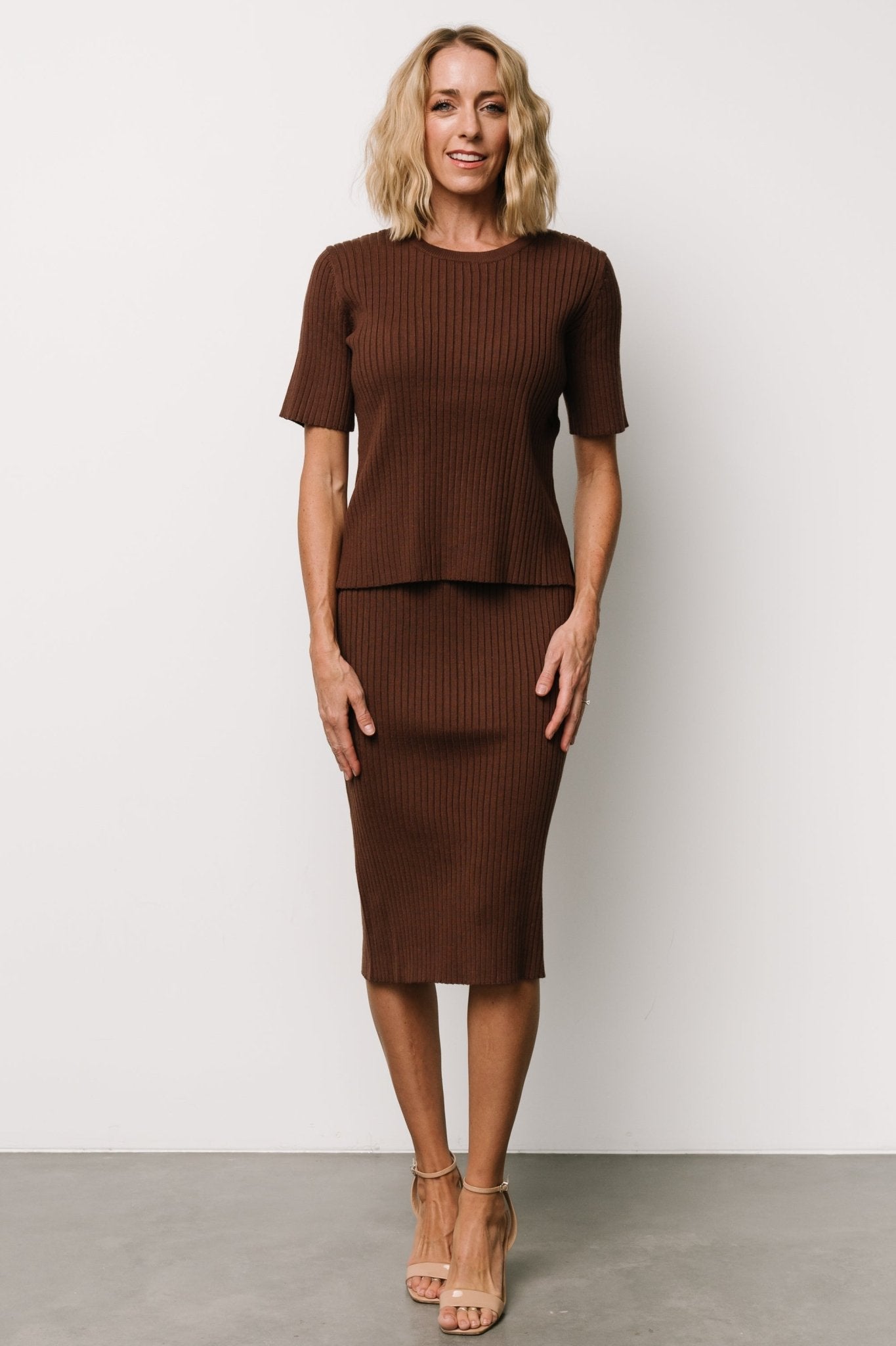 Stormi Ribbed Midi Skirt | Brown-Glamsiq