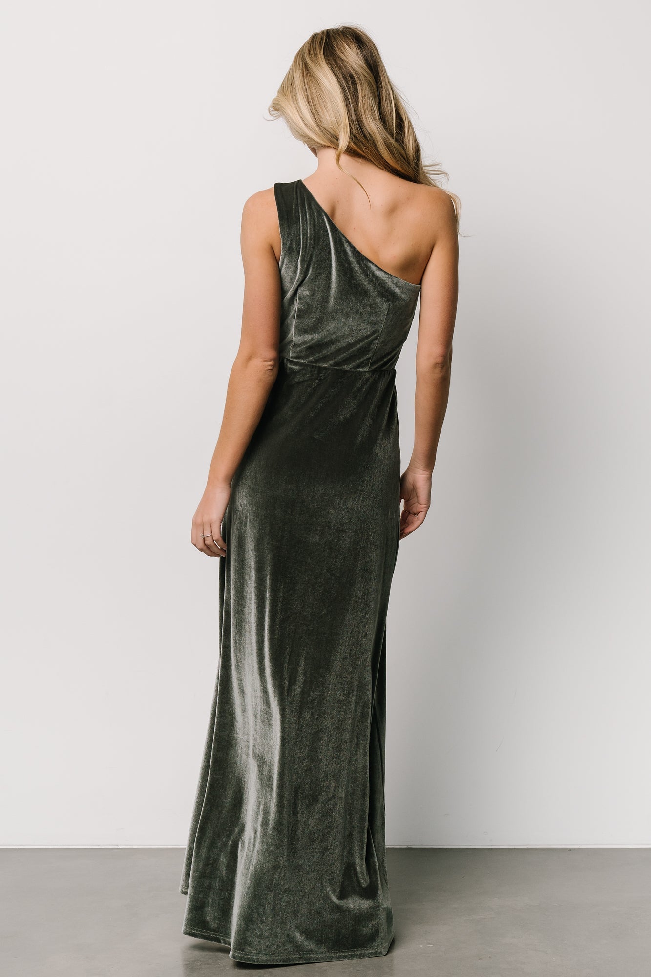 Tatiana Velvet One Shoulder Maxi Dress | Eucalyptus-Glamsiq