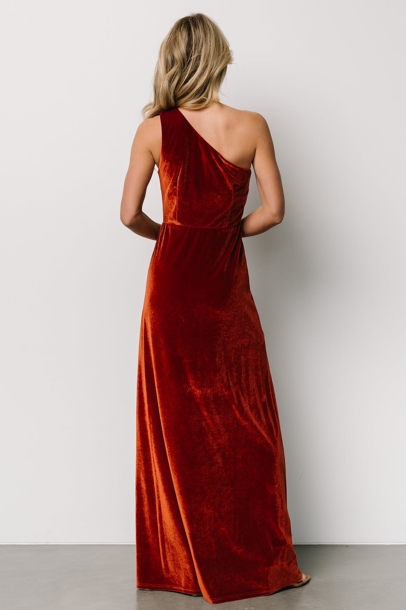 Tatiana Velvet One Shoulder Maxi Dress | Rust-Glamsiq