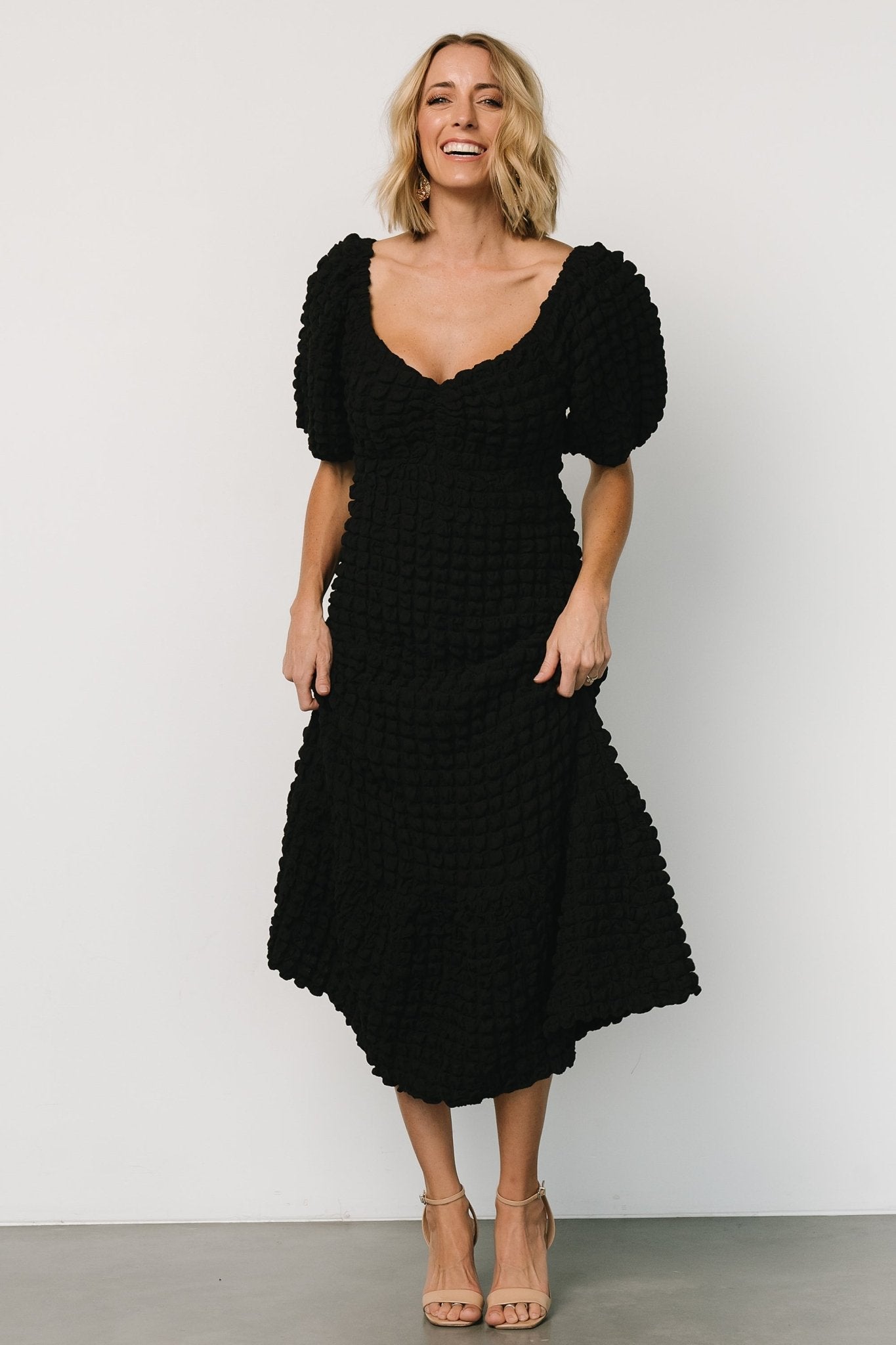 Therese Textured Dress | Black-Glamsiq