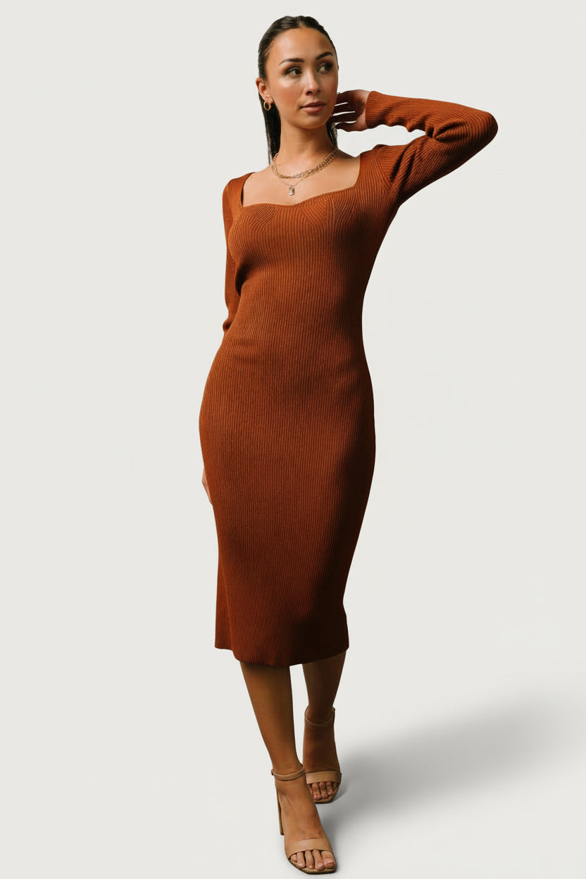 Waldorf Ribbed Midi Dress | Chestnut-Glamsiq