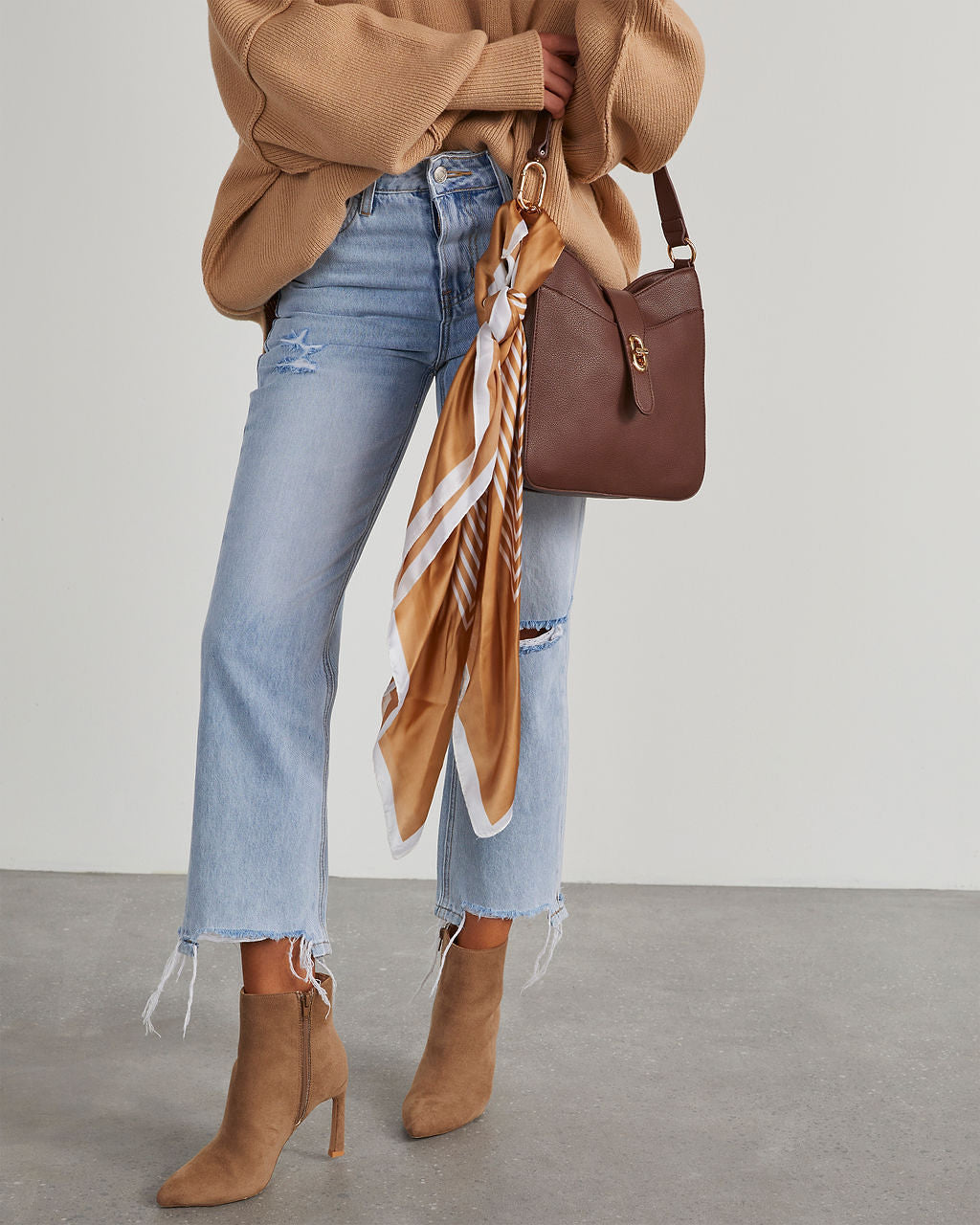 Somaya Square Scarf-chiciza