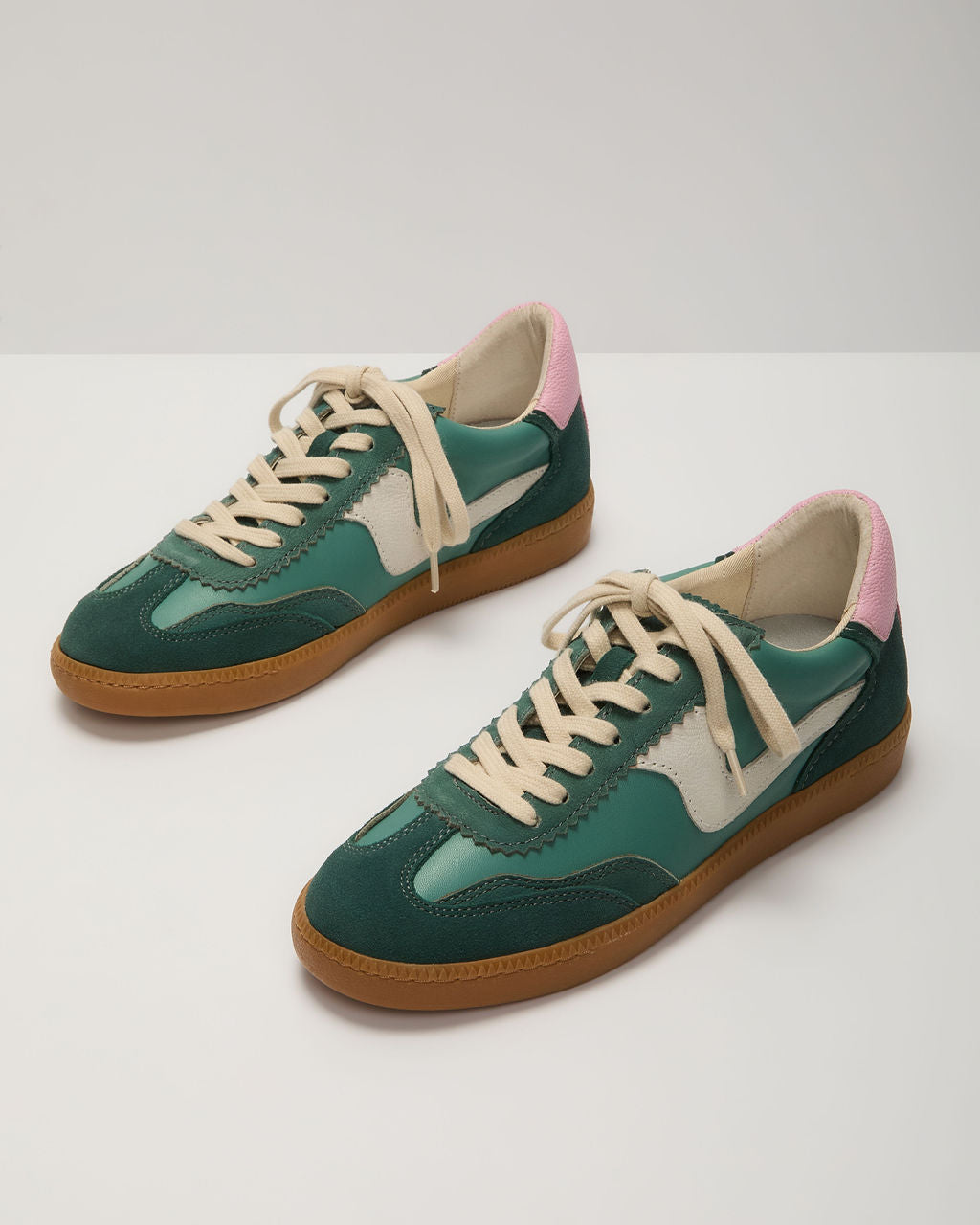 Right Catch Sneakers-chiciza