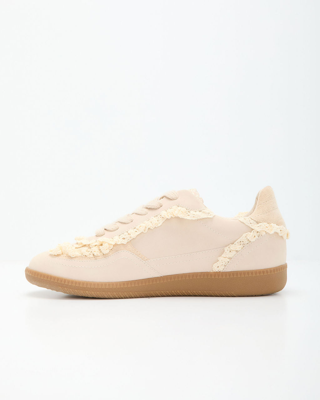 Winslet Lace And Pearl Charm Sneakers-chiciza