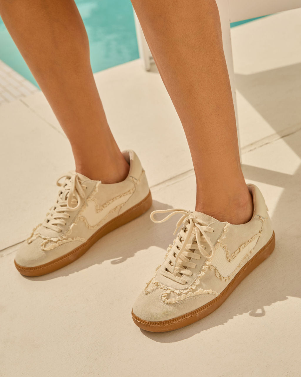 Right Catch Sneakers-chiciza