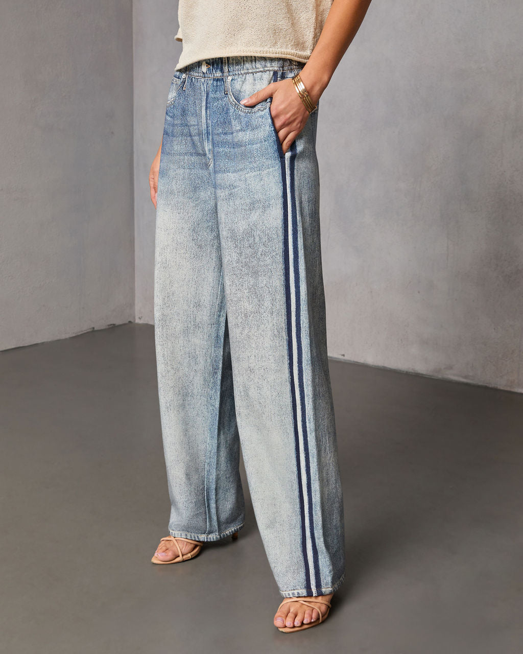 Presilla Contrast Stripe Sweatpant Jeans-chiciza