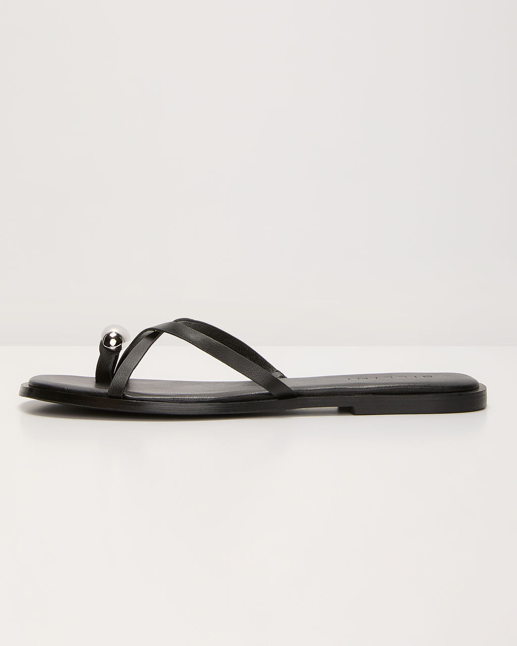 Poppie Toe Ring Sandals-chiciza