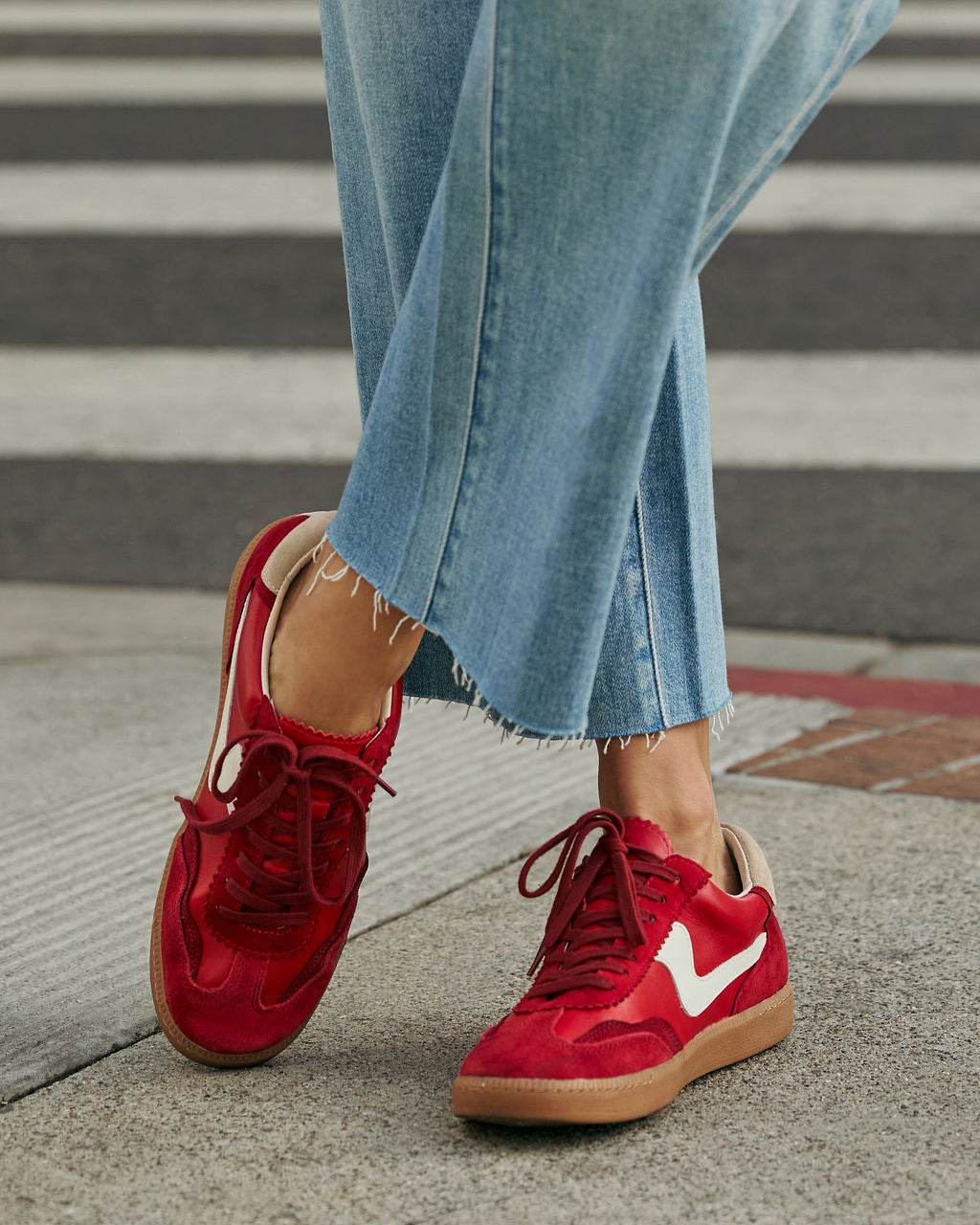 Right Catch Sneakers-chiciza